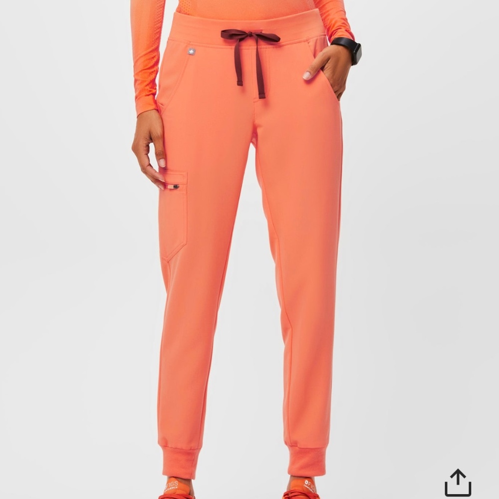 Figs Zamora joggers papaya